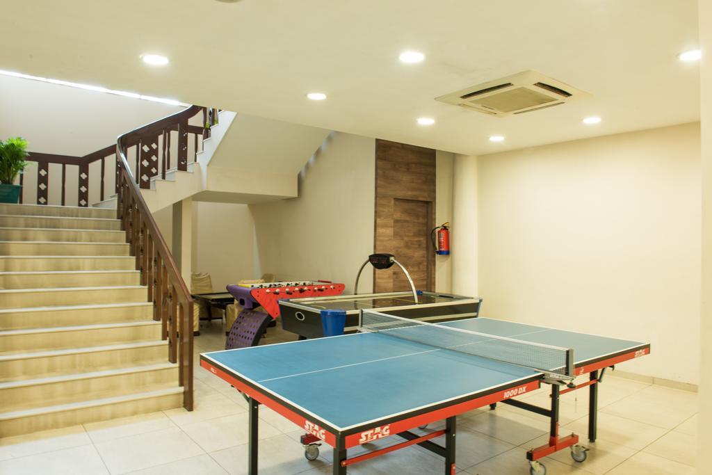 The Red Maple Mashal Indore Exterior photo