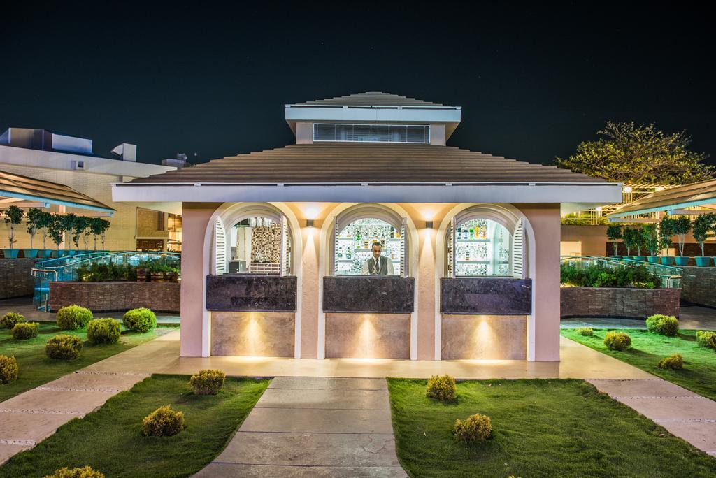 The Red Maple Mashal Indore Exterior photo