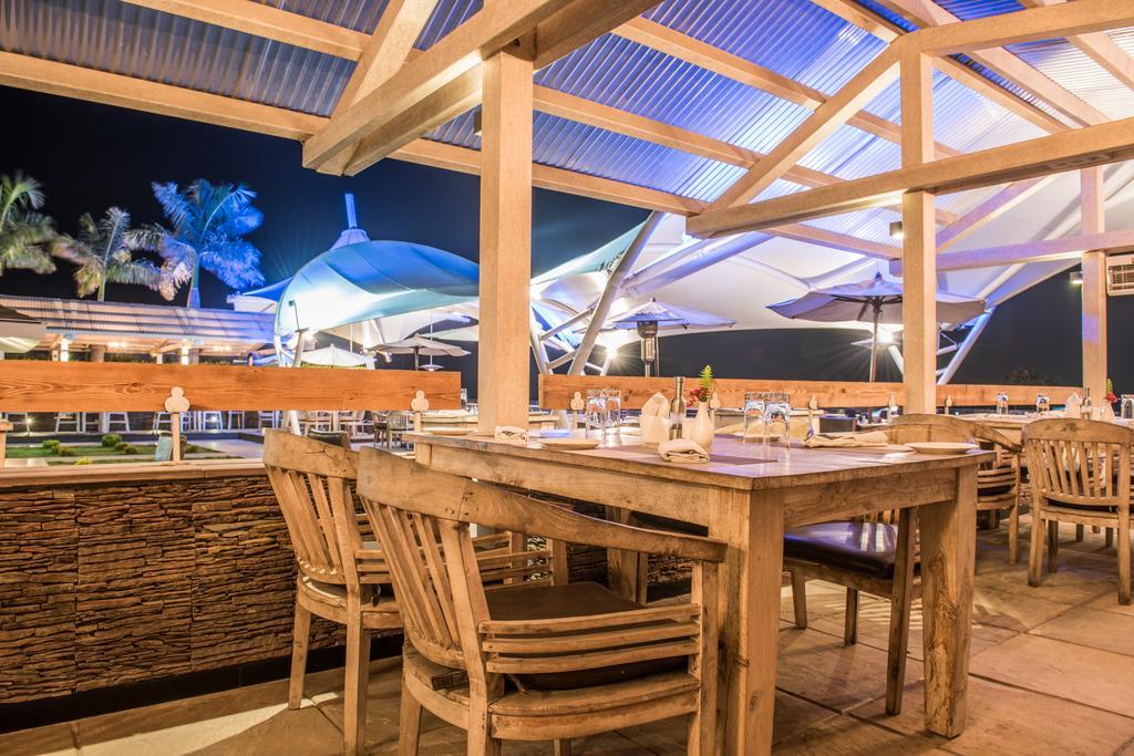 The Red Maple Mashal Indore Exterior photo